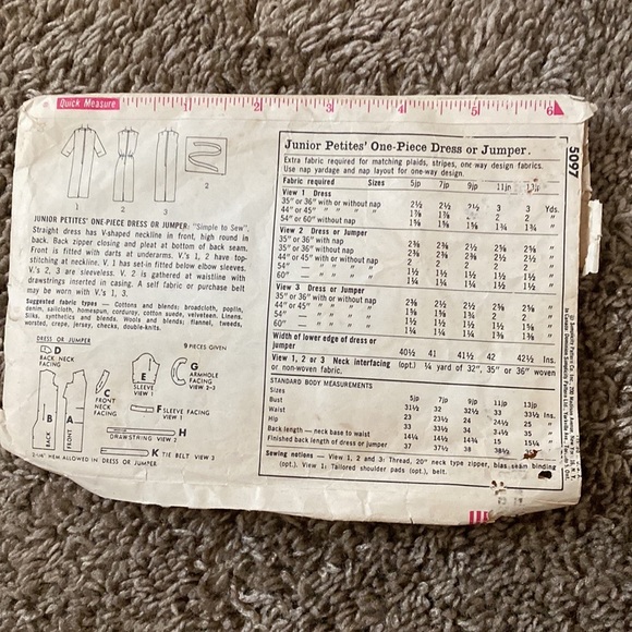 Vintage Lot of Sewing Patterns Lot #1 - Picture 11 of 11